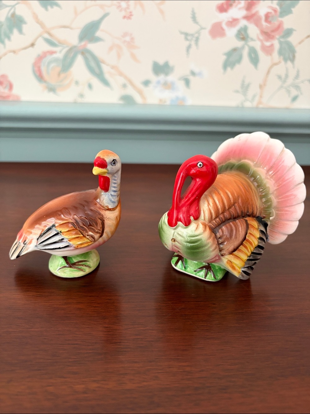 Vintage Norcrest Fine China Turkey Salt & Pepper Shakers